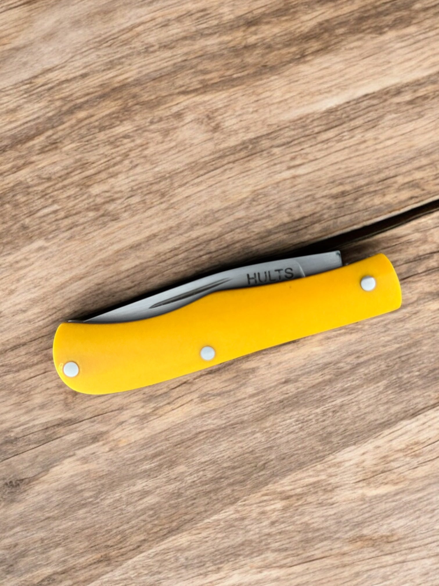 Small slip joint folder