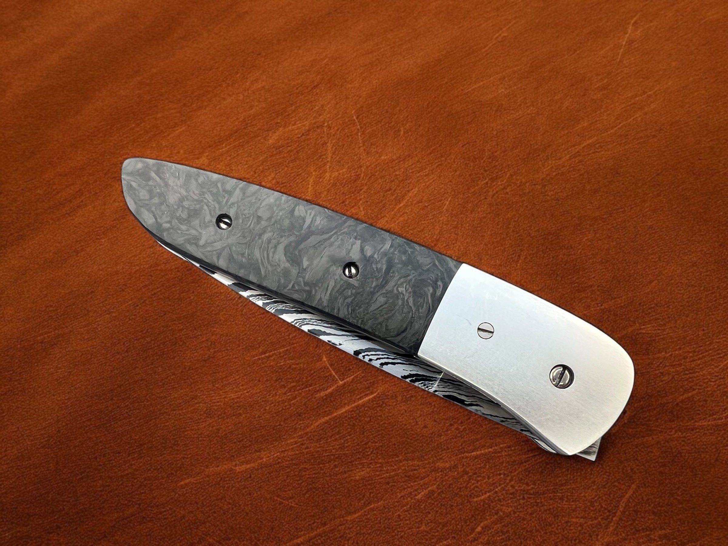 Dress Liner Lock Folder